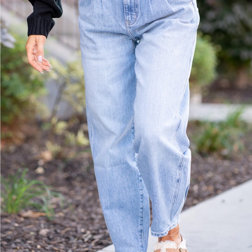 KanCan Light Blue Boyfriend JeansTapered Leg NWT 9/28